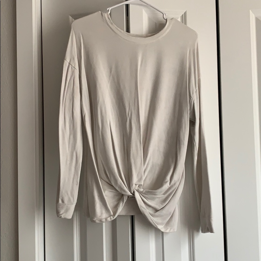 white twist tee